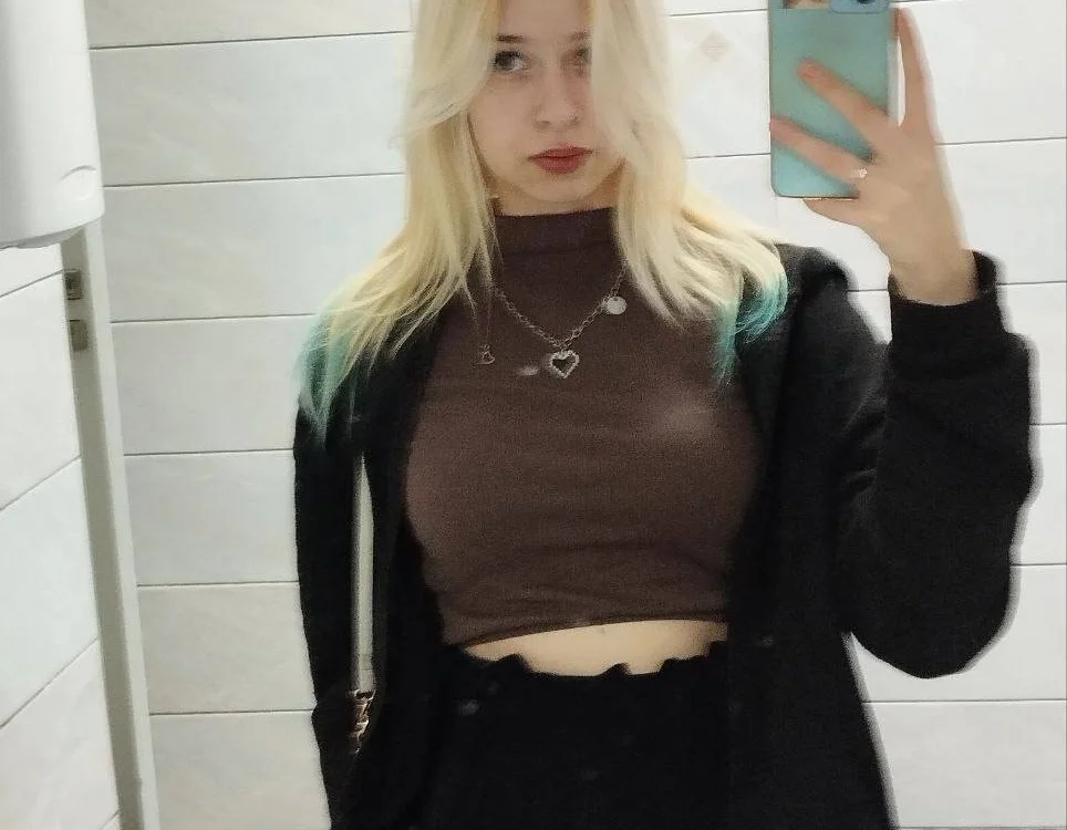 SilviaBroadway's Offline XXX Chat