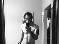 Faultyfitter92 webcam model
