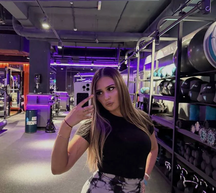 babykadrain Chat XXX live