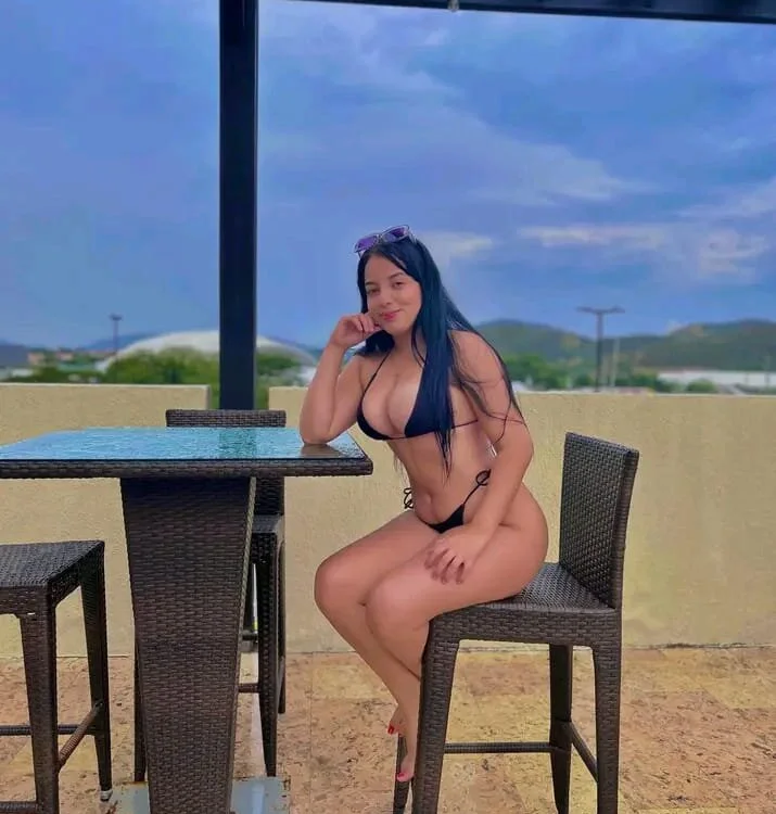Channell_Jones offline chatrum