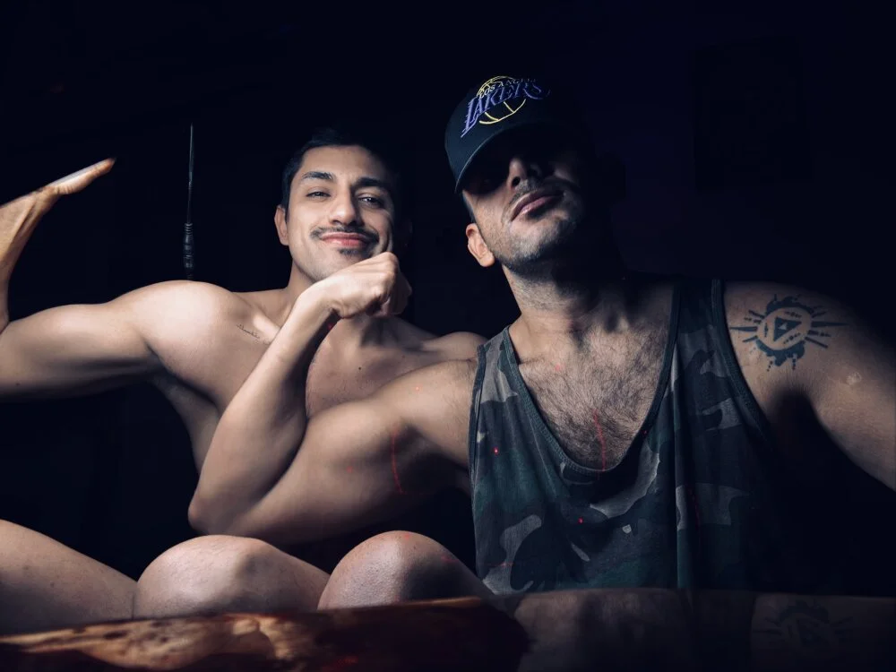 kevinbolena's Offline XXX Chat