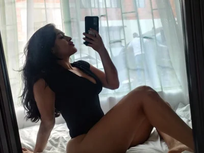 EmilyNoir1 on StripChat