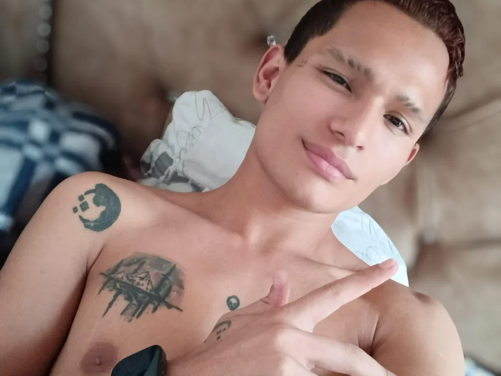 bad__boys__'s Offline XXX Chat