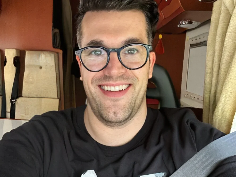 Rich_Mo89H 離線 XXX 聊天