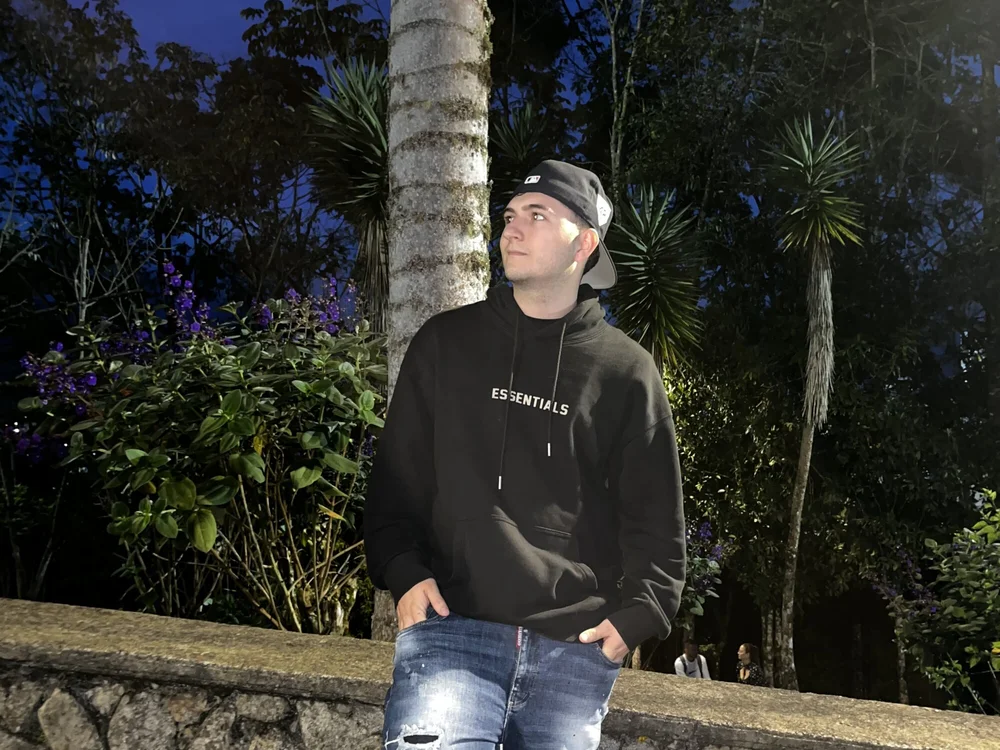 Monky_'s Offline Chat Room