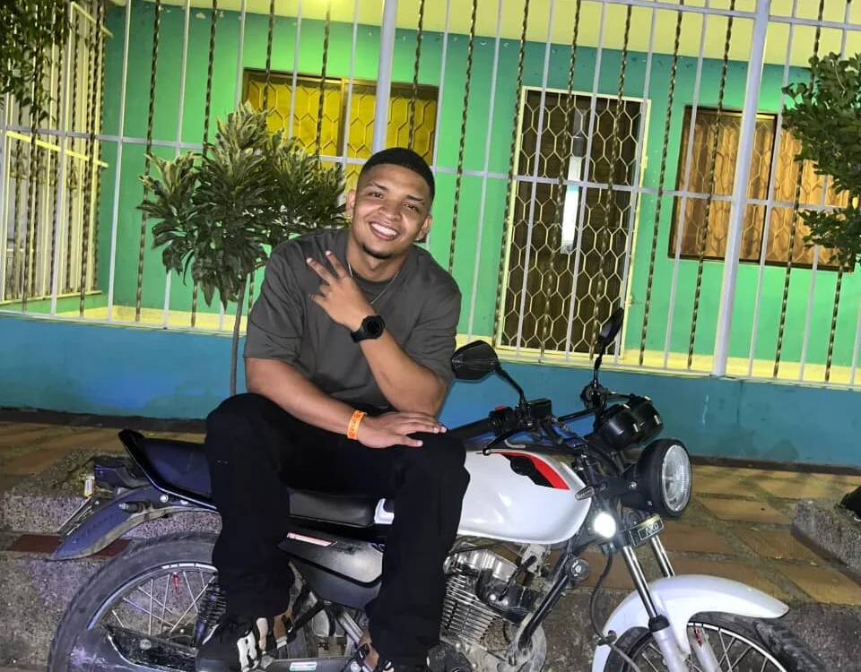 lowielblack 离线XXX聊天