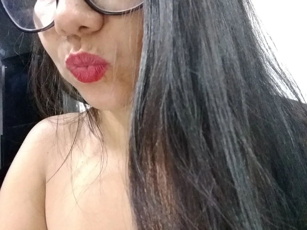 Pollybrasil's Offline Chat Room