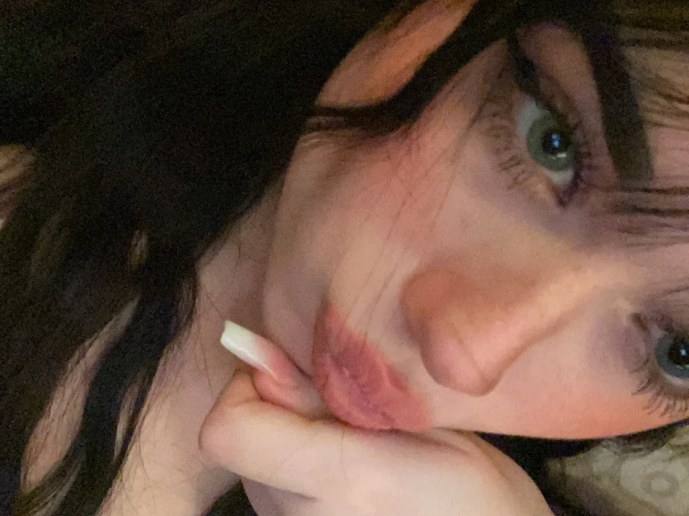 Ririfrfr Offline XXX-Chat