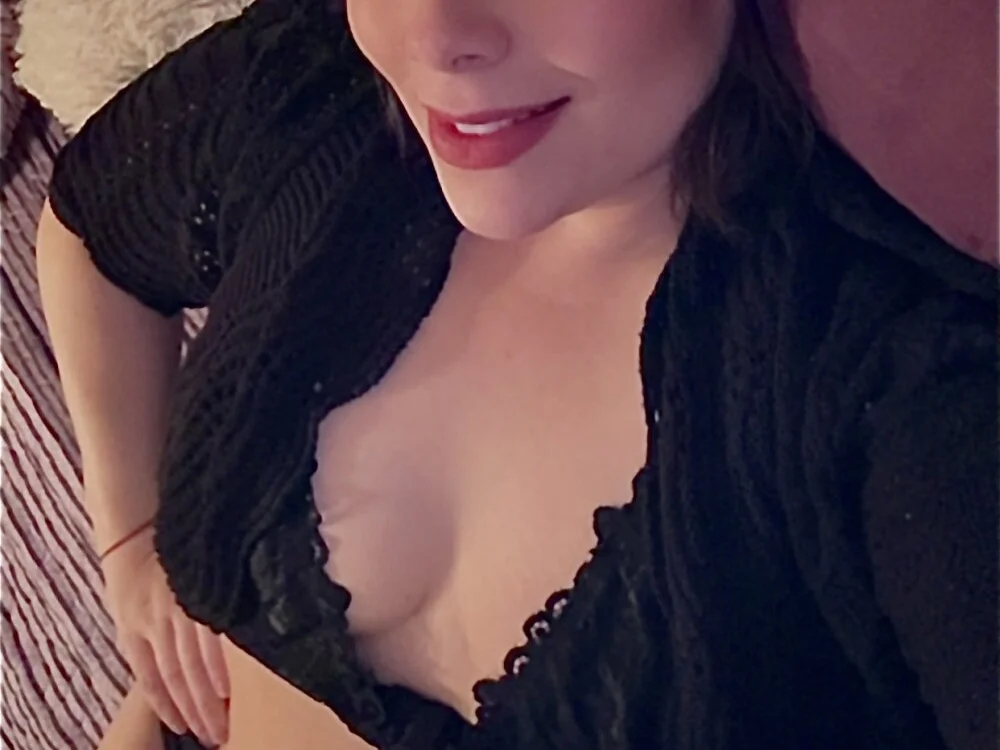 SassyAvaRose offline XXX-chat