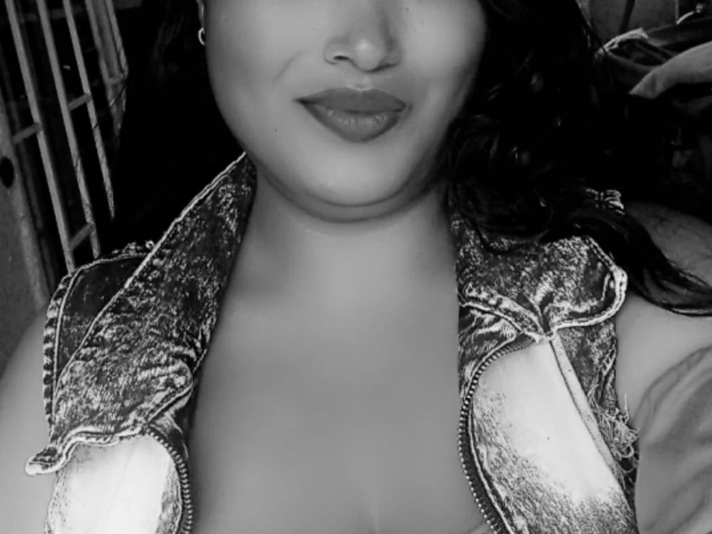 Eimy_Charlotte7's Offline XXX Chat
