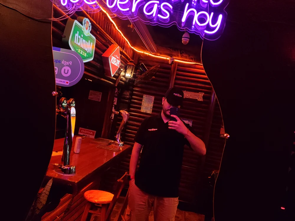 Mathias_Llamosas' Offline Chat Room
