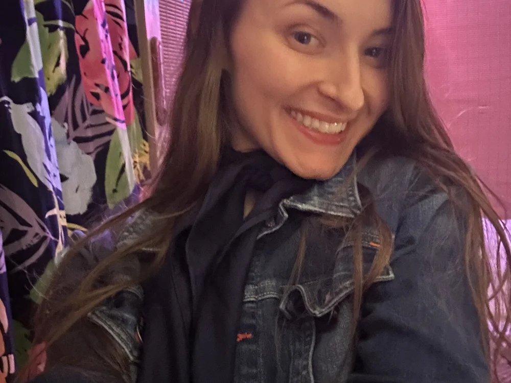 chatwithbri's Offline Chat Room