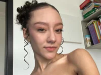 Chat XXX en directo de ChloeMoreti