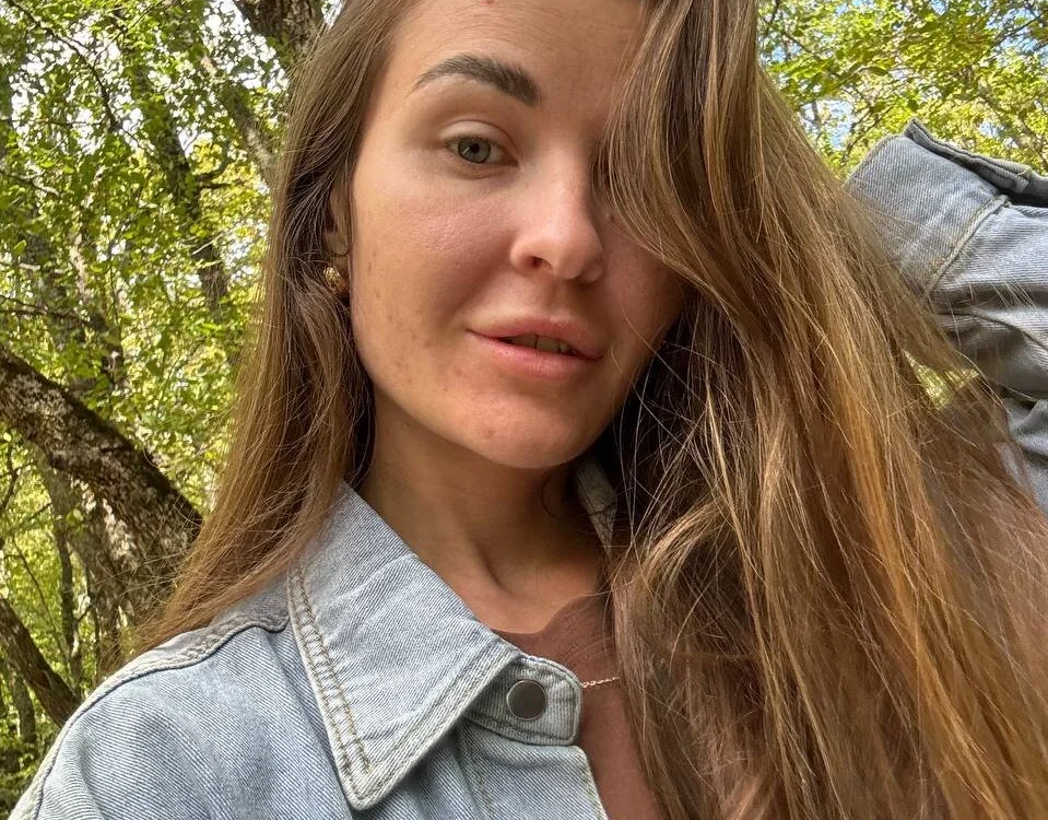 دردشة LauraJess_ الجنسية دون اتصال