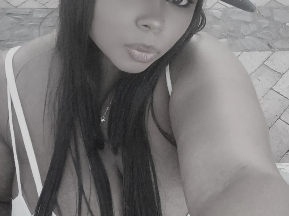 anai_valentinex's Offline XXX Chat