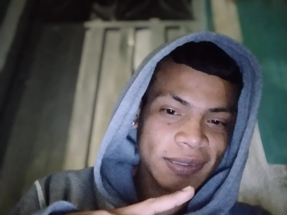 Offline XXX chat modela Horus__