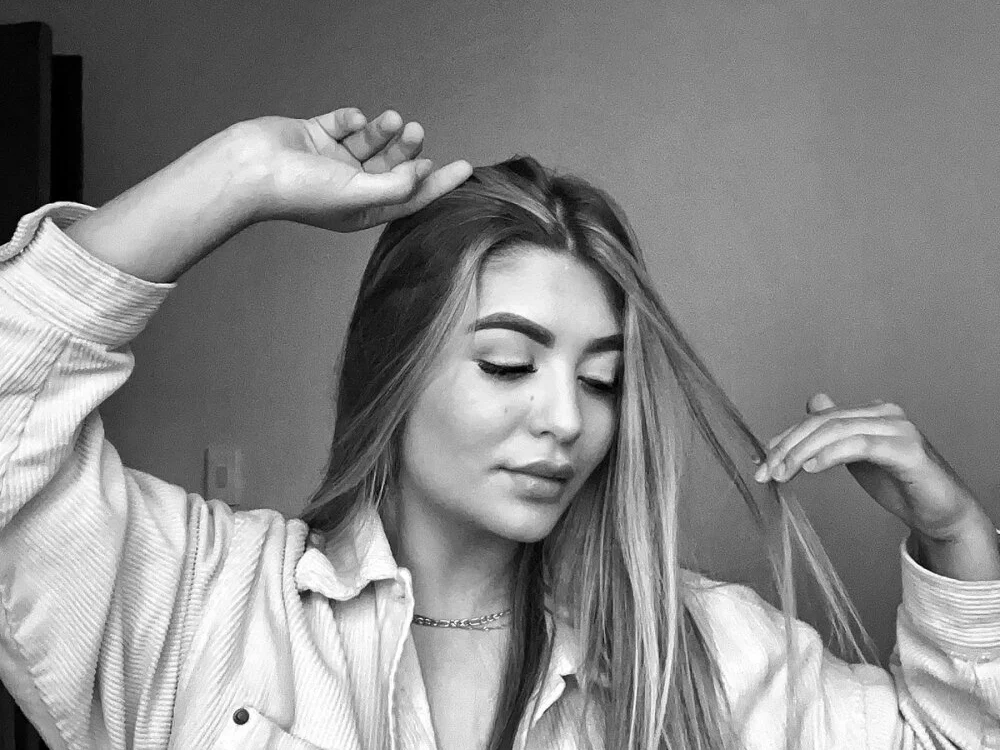 DashaStarn Offline XXX chat