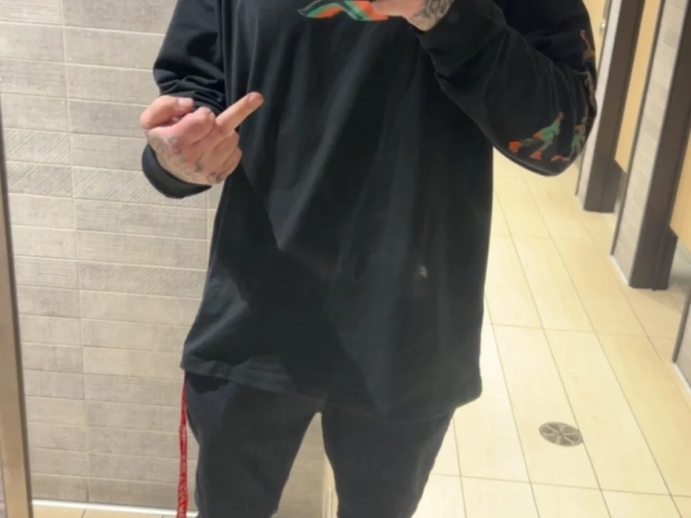 Lightningmccream36's Offline XXX Chat