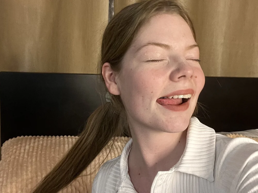 MarianCurson's Offline Chat Room