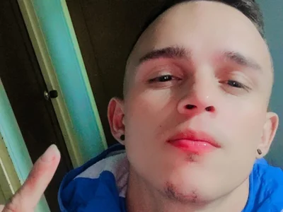 Iron_james9 Male Cheapestprivates Live Webcam Chat