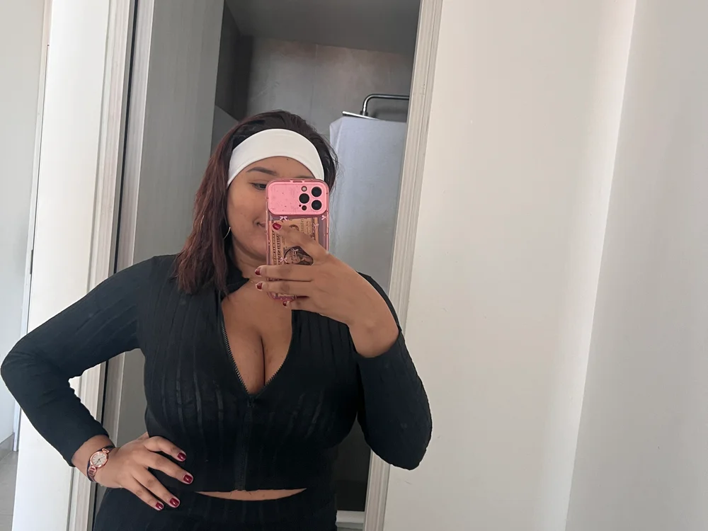 Offline XXX chat morena-2025