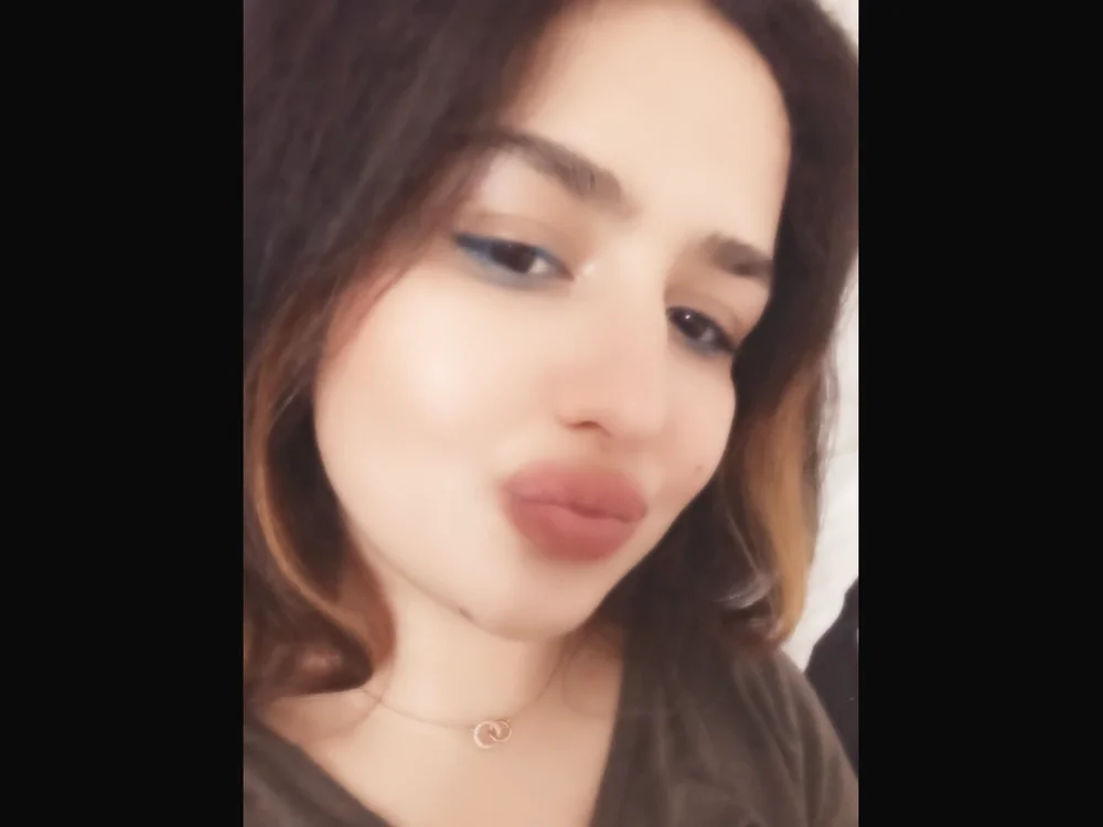 Sararitaxxx Obrolan XXX Offline