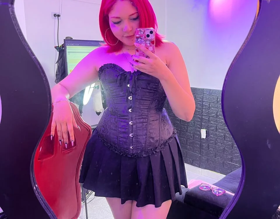 Moon_Velvet23 Chat XXX offline