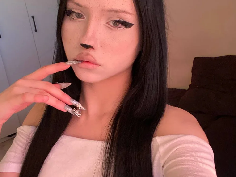 AnnabellBloss Chat XXX offline