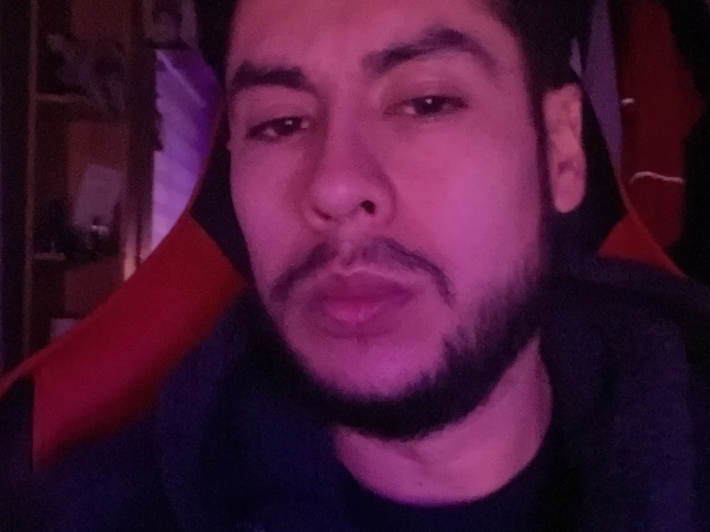 piedro25's Offline Chat Room