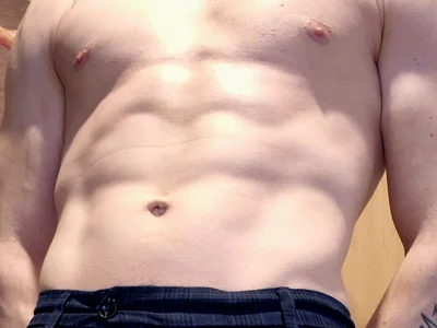 Novanova1 Male Muscle Online Webcam Strip