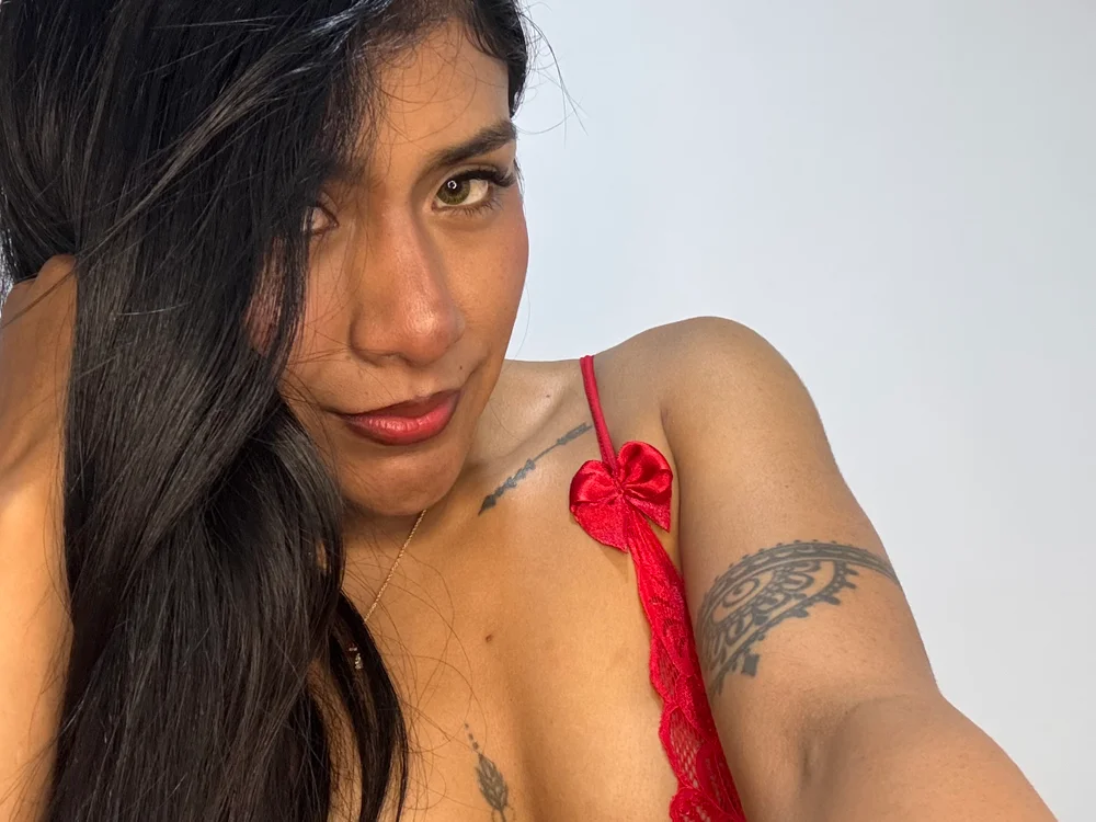 Roxie_Rogue Offline XXX-chat