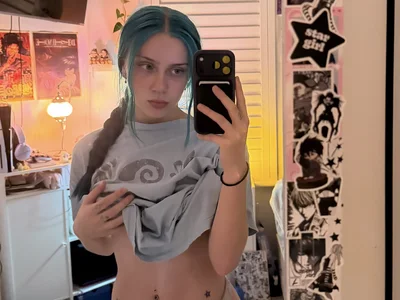 Profile and Statistics for v1ol3trraa on StripChat