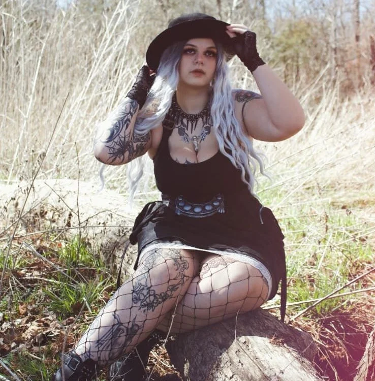 Cinnamon_Ink's Offline XXX Chat