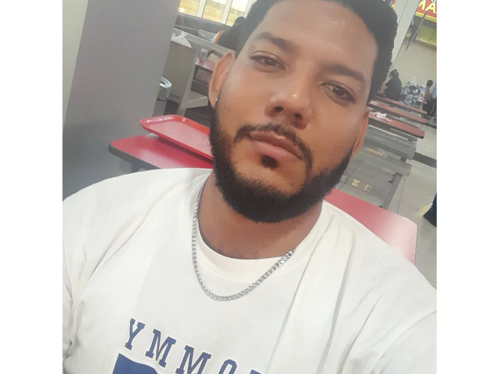 MarriedHairyMan offline chatrum
