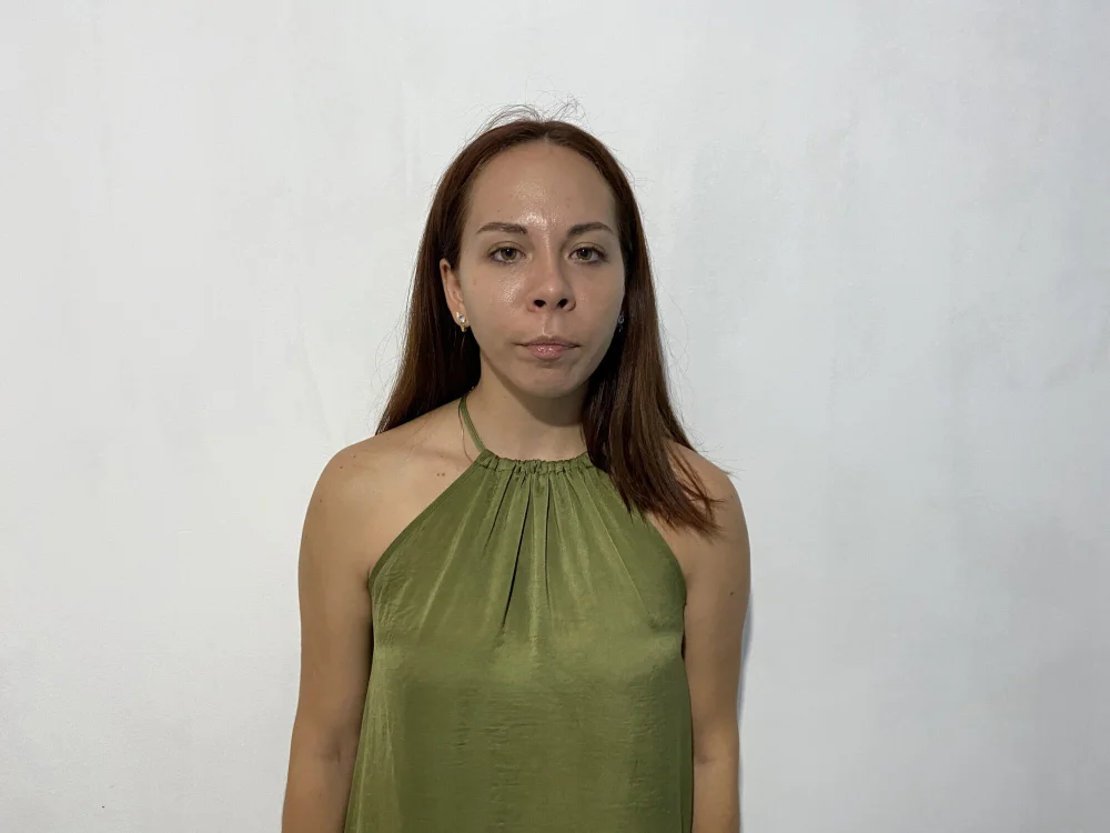 CorneliaJones' Offline Chat Room