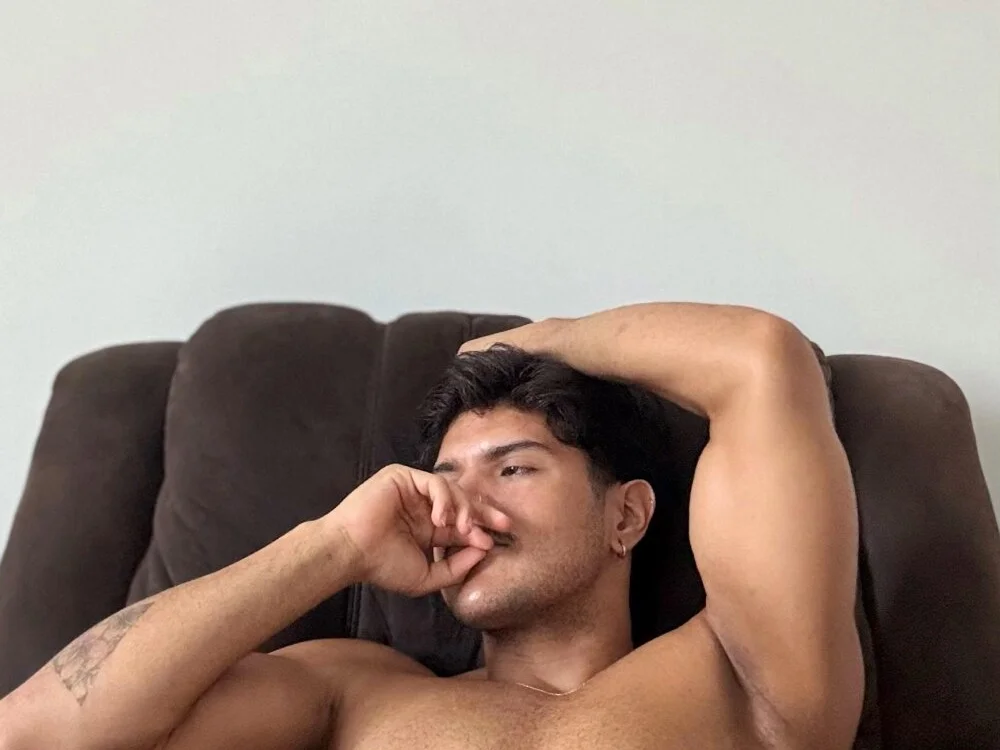 thiago_mercer Chat XXX Ngoại tuyến