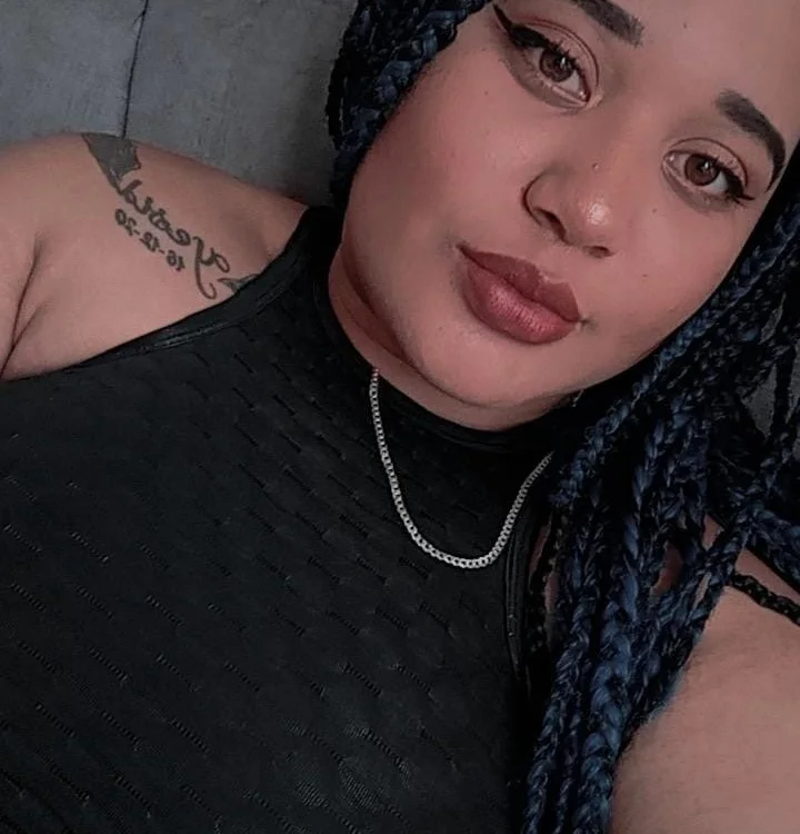 amara_westt's Offline Chat Room