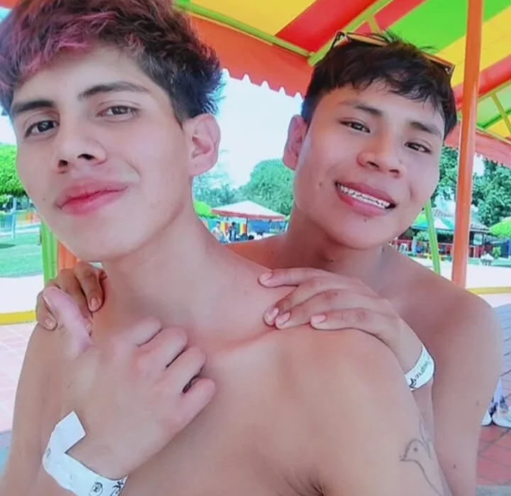 dani07-yalver offline XXX-chat