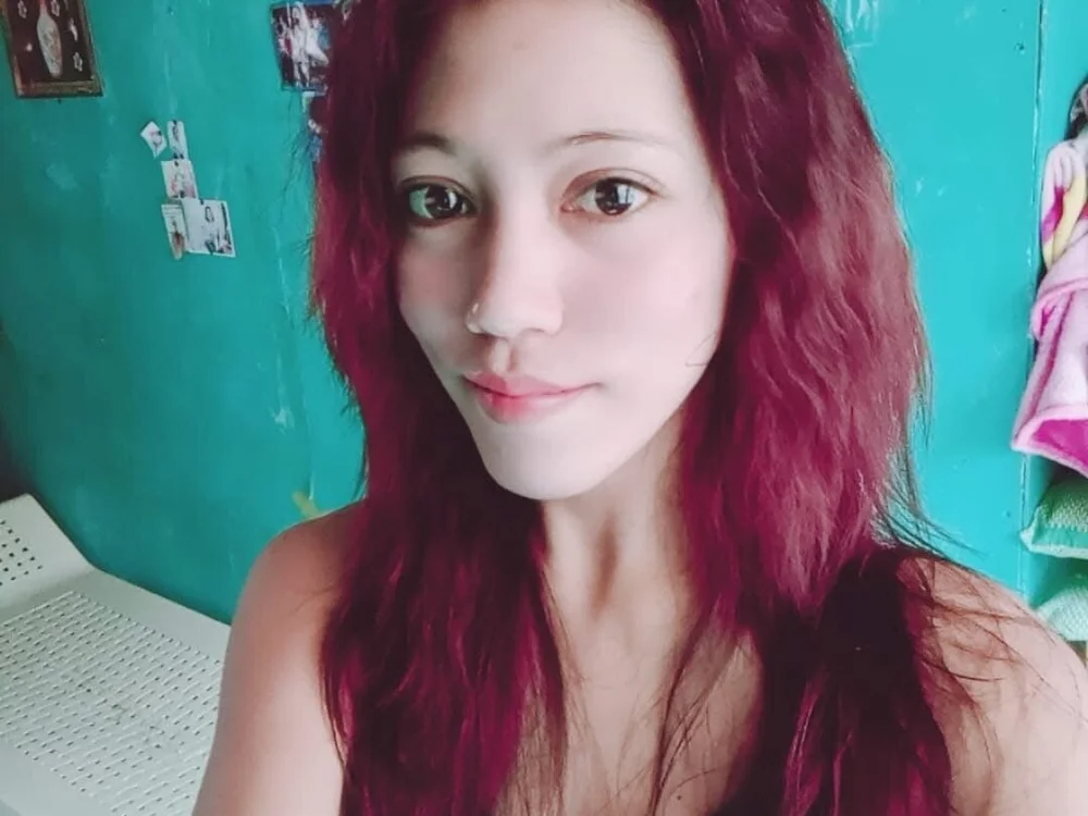 Wetchix4u_26's Offline XXX Chat