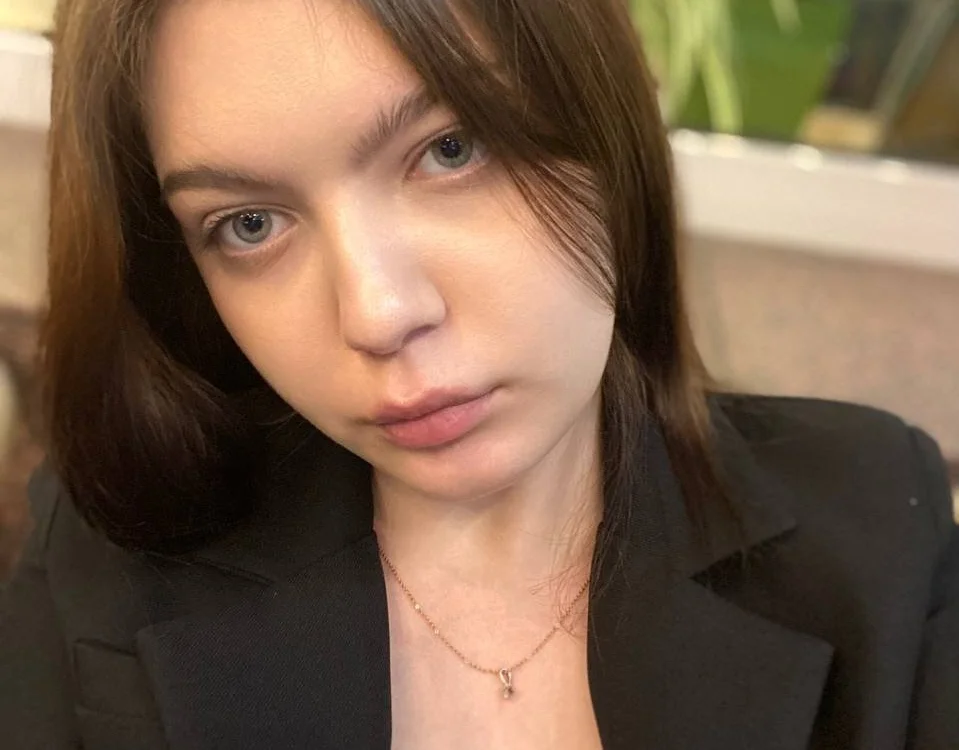 SunnivaClose's Offline Chat Room