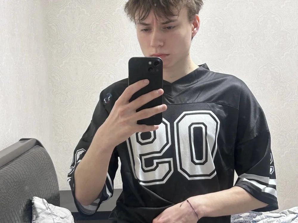 aronlynx's Offline XXX Chat