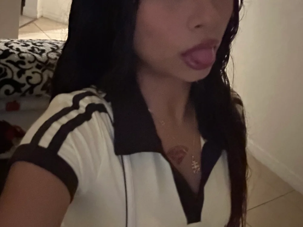 girlybii's Offline XXX Chat