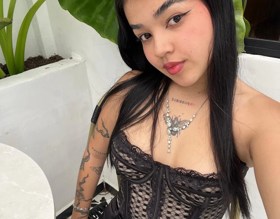 susie_thomsonn offline XXX-chat