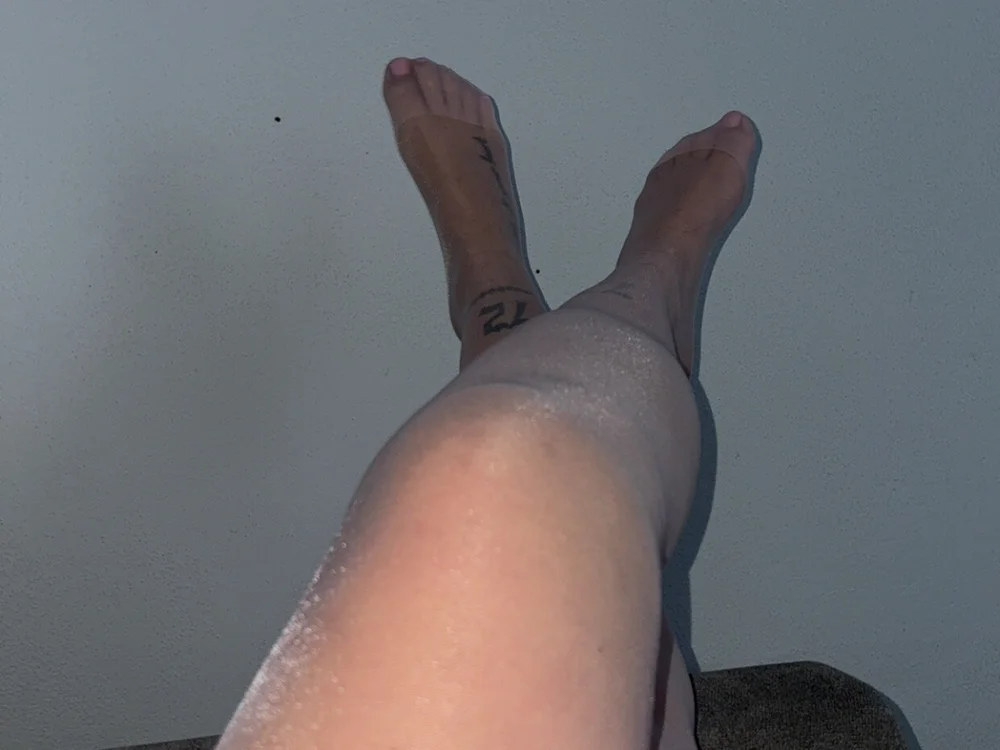 badjulsfeet's Offline XXX Chat