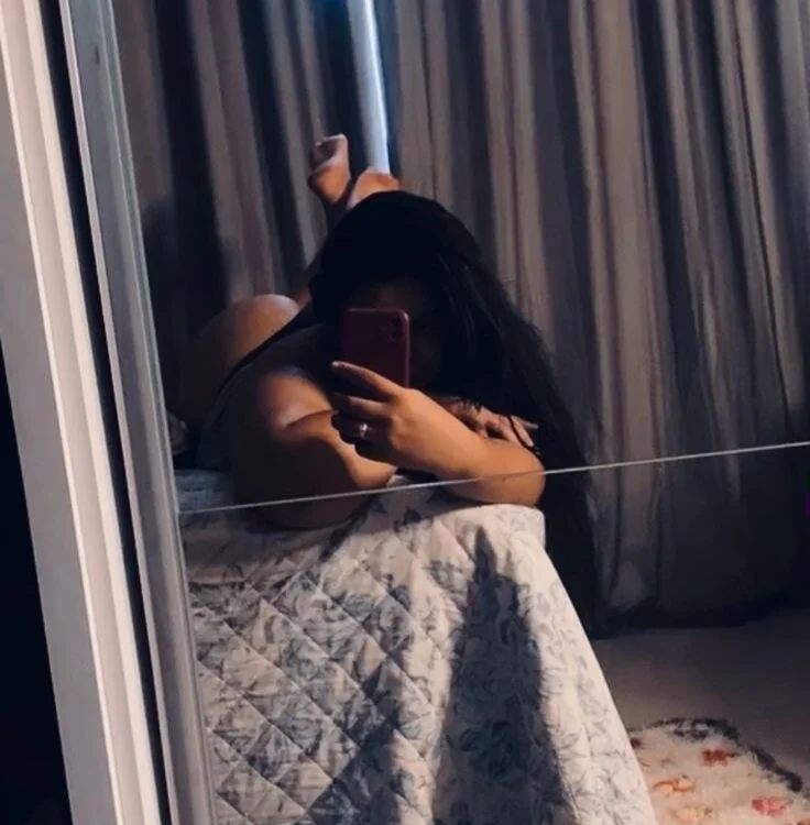 BellamoraisのオフラインXXXチャット