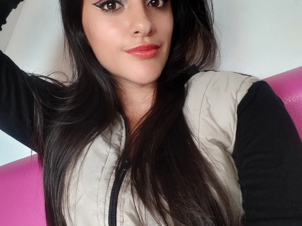 Sofia_Rose_'s Offline Chat Room