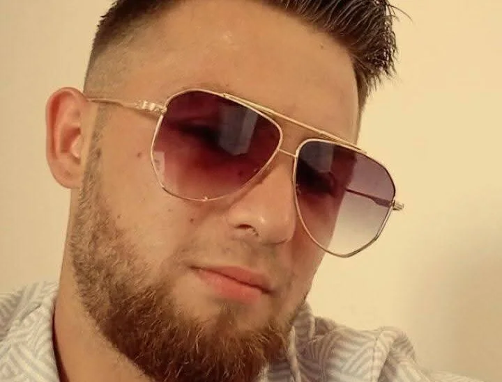 Alexandrupulosu's Offline XXX Chat