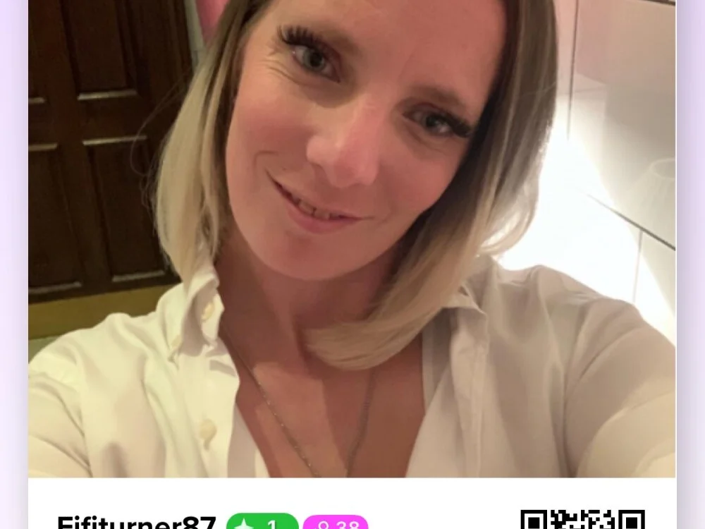 fifistulive's Offline Chat Room