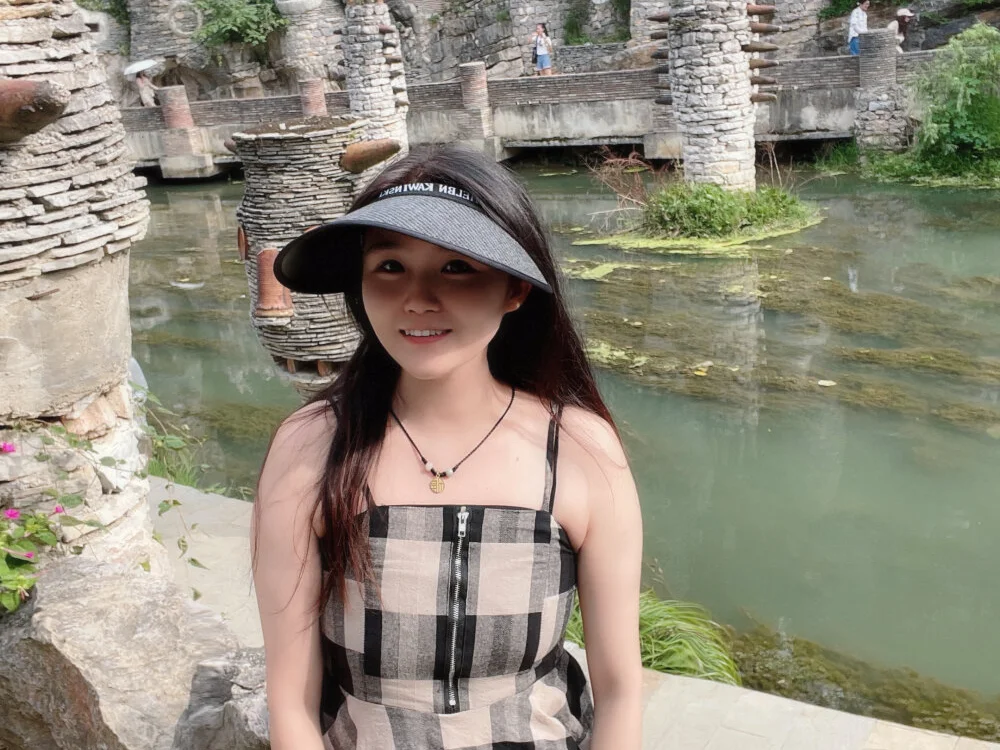 fanyiyi23 Chat XXX Ngoại tuyến
