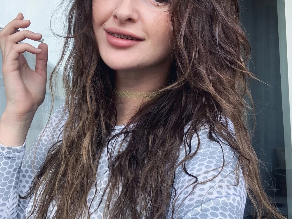 Miss_Sun_Shine cam model